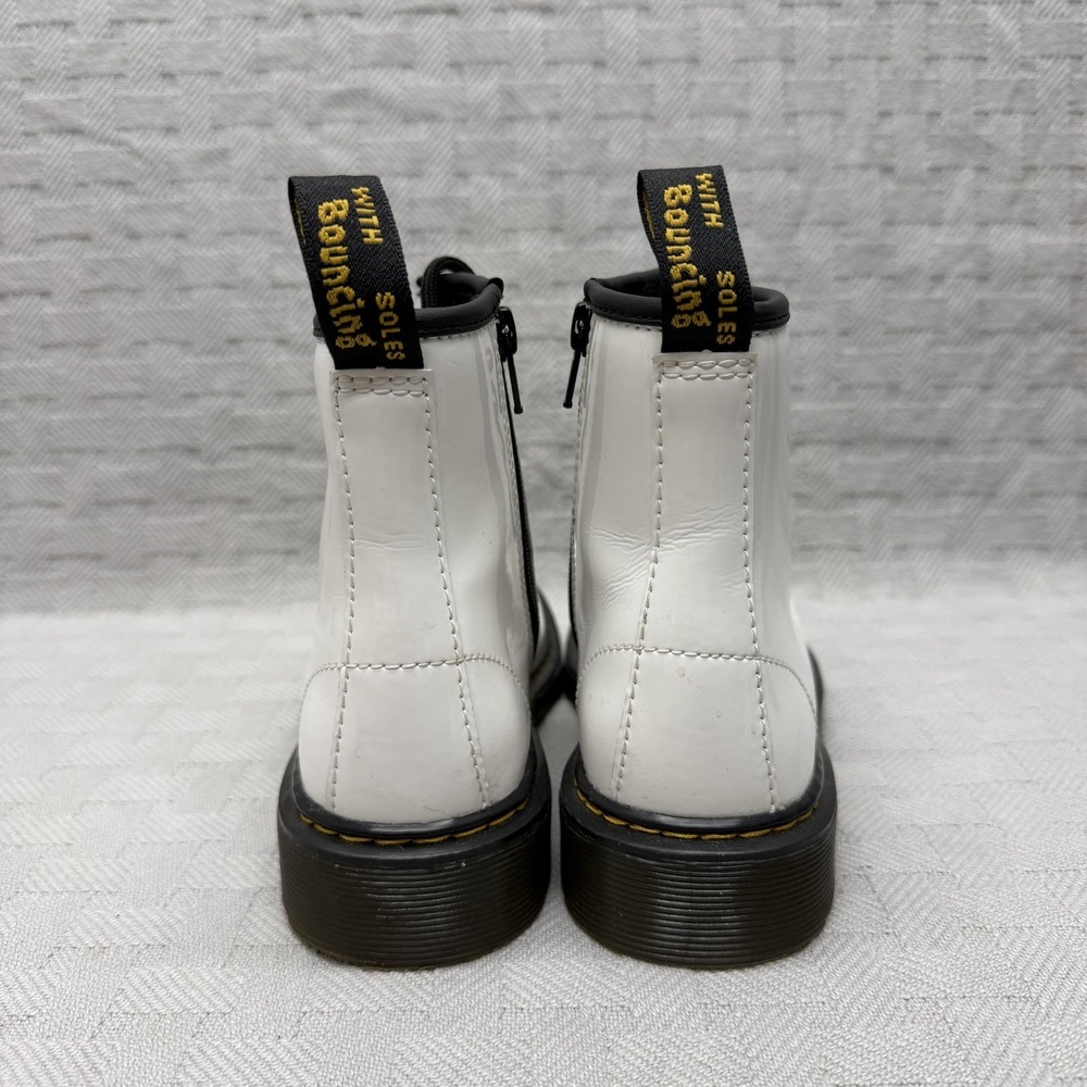 Dr. Martens Boots Youth Size 10 White Patent Leather‎ Side Zip Combat Ankle - Picture 3 of 7
